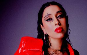 Bela Cantante Chilena